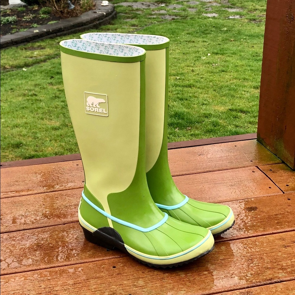 Sorel rain boots